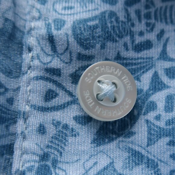 Southern Tides Sealife Performance Polo (XL) OMG! ๐ - Picture 3 of 8